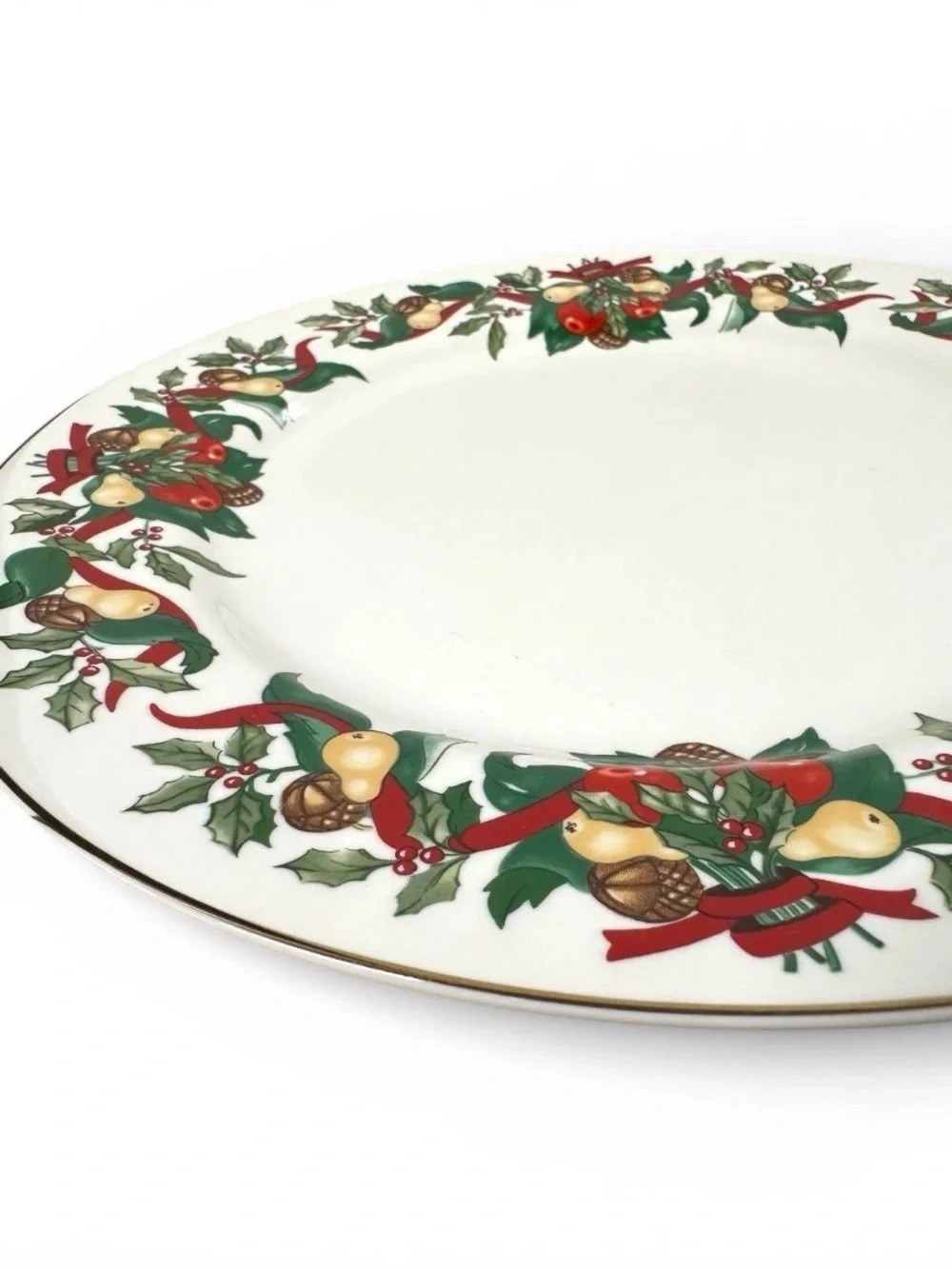 AMC Christmas Bounty Dinner Plates Set of 6 Japan Gold Trim Holiday 10⅜” Vintage